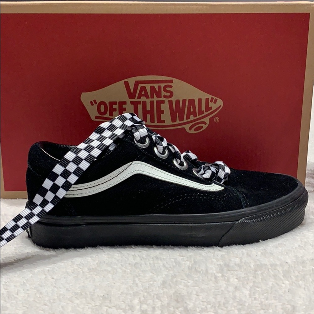 🌸 new with tags in box Vans old Skool Check Lace Shoes 🌸